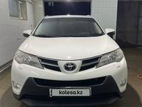 Toyota RAV4 2015 годаүшін9 800 000 тг. в Астана