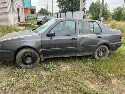 Volkswagen Vento 1992 года за 600 000 тг. в Актобе – фото 5