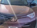 Toyota RAV4 2018 года за 8 200 000 тг. в Уральск – фото 3