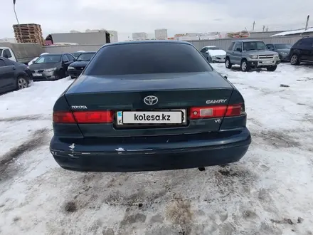 Toyota Camry 1997 года за 2 032 500 тг. в Алматы – фото 2