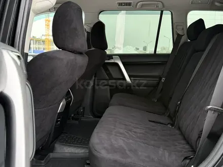 Toyota Land Cruiser Prado 2018 года за 27 000 000 тг. в Уральск – фото 16