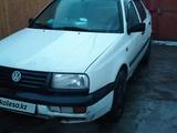 Volkswagen Vento 1993 годаүшін850 000 тг. в Семей – фото 2