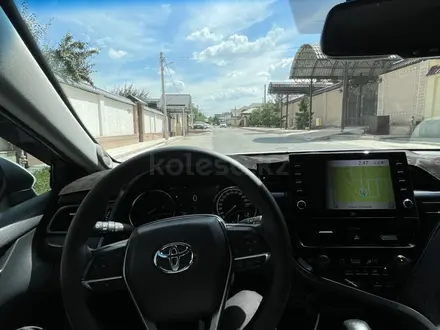 Toyota Camry 2021 года за 19 200 000 тг. в Шымкент – фото 5