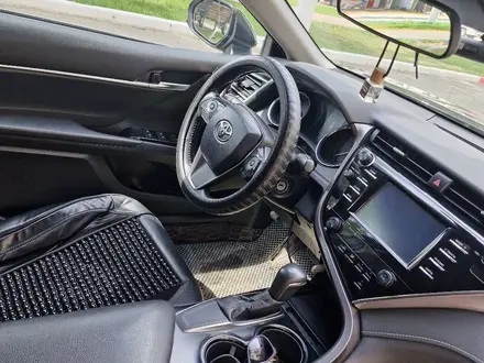 Toyota Camry 2018 года за 10 800 000 тг. в Костанай – фото 10
