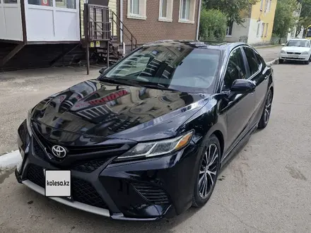 Toyota Camry 2018 года за 10 800 000 тг. в Костанай – фото 17