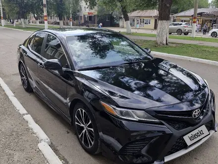 Toyota Camry 2018 года за 10 800 000 тг. в Костанай – фото 19