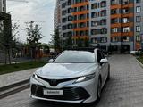 Toyota Camry 2020 года за 14 900 000 тг. в Алматы – фото 3
