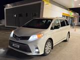 Toyota Sienna 2017 годаүшін11 500 000 тг. в Актобе – фото 3
