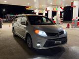 Toyota Sienna 2017 годаүшін11 500 000 тг. в Актобе