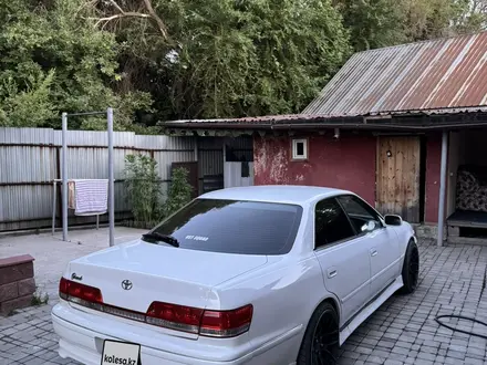 Toyota Mark II 1997 года за 3 800 000 тг. в Алматы – фото 2