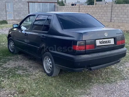 Volkswagen Vento 1996 года за 1 300 000 тг. в Тараз – фото 3