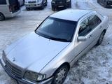 Mercedes-Benz C 200 1998 года за 1 500 000 тг. в Астана – фото 2