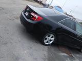 Toyota Camry 2014 года за 5 300 000 тг. в Уральск – фото 4