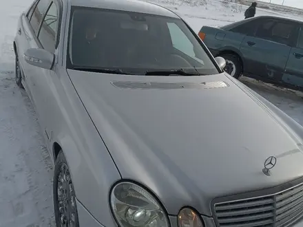 Mercedes-Benz E 200 2003 года за 4 500 000 тг. в Астраханка – фото 2