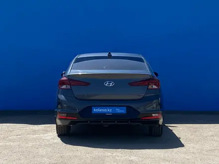 Hyundai Elantra 2019 года за 8 840 000 тг. в Алматы – фото 4