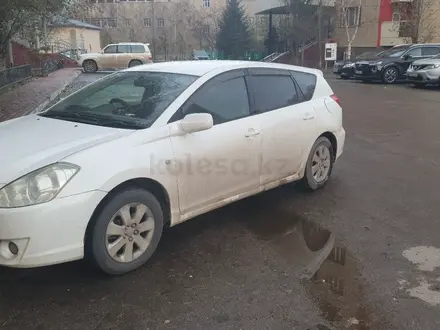 Toyota Caldina 2004 года за 3 500 000 тг. в Астана – фото 2