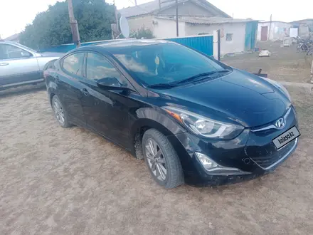 Hyundai Elantra 2014 года за 4 200 000 тг. в Атырау – фото 2