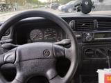 Volkswagen Vento 1993 годаfor850 000 тг. в Астана – фото 5
