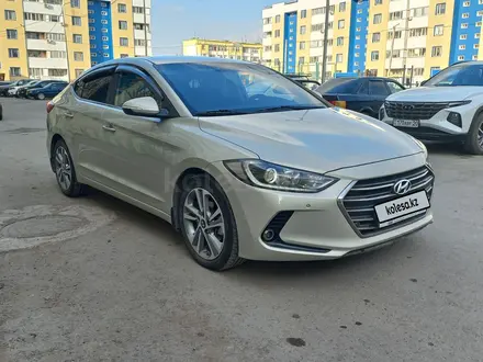 Hyundai Elantra 2018 года за 8 600 000 тг. в Жезказган