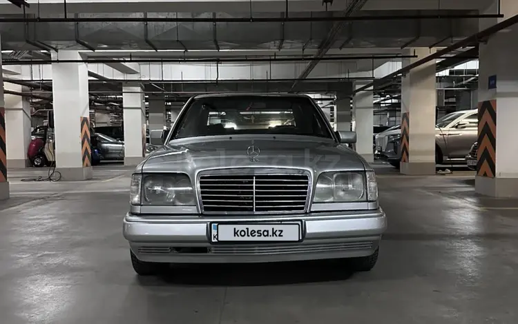 Mercedes-Benz E 320 1994 года за 3 500 000 тг. в Алматы