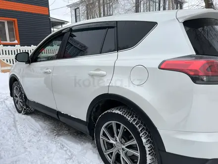 Toyota RAV4 2016 годаүшін11 500 000 тг. в Актобе – фото 4
