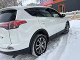 Toyota RAV4 2016 года за 11 800 000 тг. в Актобе – фото 5