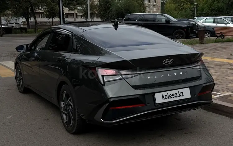 Hyundai Elantra 2025 годаүшін7 750 000 тг. в Алматы