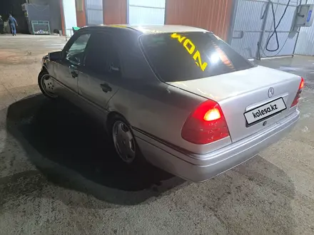 Mercedes-Benz C 200 1996 года за 1 800 000 тг. в Актау – фото 3