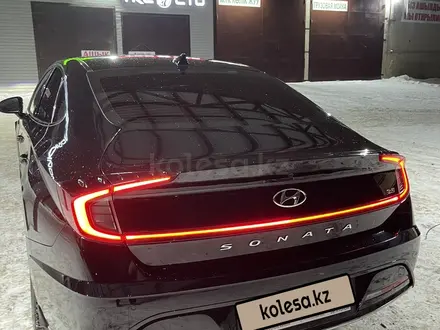 Hyundai Sonata 2023 года за 12 500 000 тг. в Актобе – фото 4