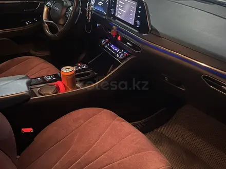 Hyundai Sonata 2023 года за 12 500 000 тг. в Актобе – фото 6