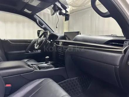 Lexus LX 570 Luxury+ 2018 года за 40 500 000 тг. в Алматы – фото 6