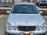 Mercedes-Benz E 320 2002 года за 6 700 000 тг. в Актау – фото 2