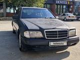 Mercedes-Benz C 220 1993 года за 1 155 000 тг. в Тараз – фото 2