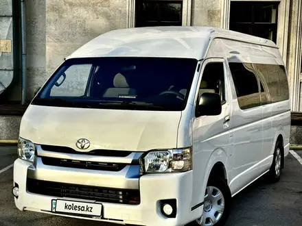 Toyota Hiace 2015 года за 16 000 000 тг. в Алматы