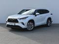 Toyota Highlander Luxe 2023 года за 29 400 000 тг. в Атырау