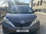 Toyota Sienna 2014 годаүшін11 000 000 тг. в Актау