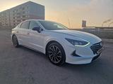 Hyundai Sonata 2021 года за 12 500 000 тг. в Алматы – фото 2