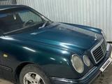 Mercedes-Benz E 280 1997 года за 2 000 000 тг. в Сатпаев – фото 5