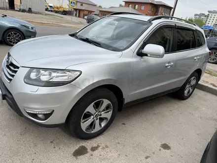 Hyundai Santa Fe 2011 года за 8 000 000 тг. в Астана – фото 2