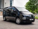 Hyundai Staria 2022 года за 15 000 000 тг. в Алматы – фото 2