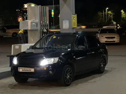 ВАЗ (Lada) Granta 2190 2013 года за 1 800 000 тг. в Актобе – фото 2