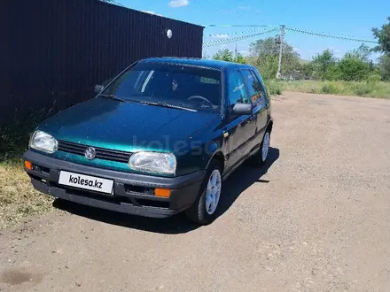 Volkswagen Golf 1996 года за 1 450 000 тг. в Астана – фото 2