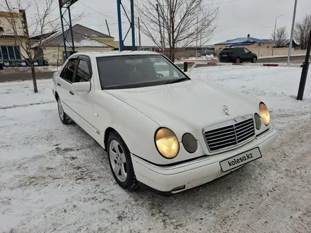 Mercedes-Benz E 280 1996 года за 2 800 000 тг. в Караганда – фото 3