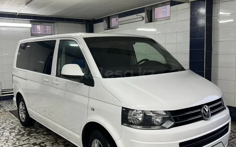 Volkswagen Caravelle 2013 годаүшін14 500 000 тг. в Костанай