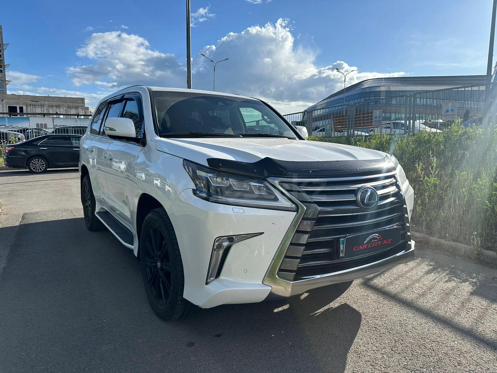 Lexus LX 570 2016 г.