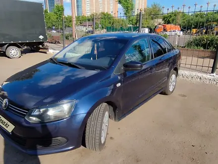 Volkswagen Polo 2015 года за 4 500 000 тг. в Астана – фото 2