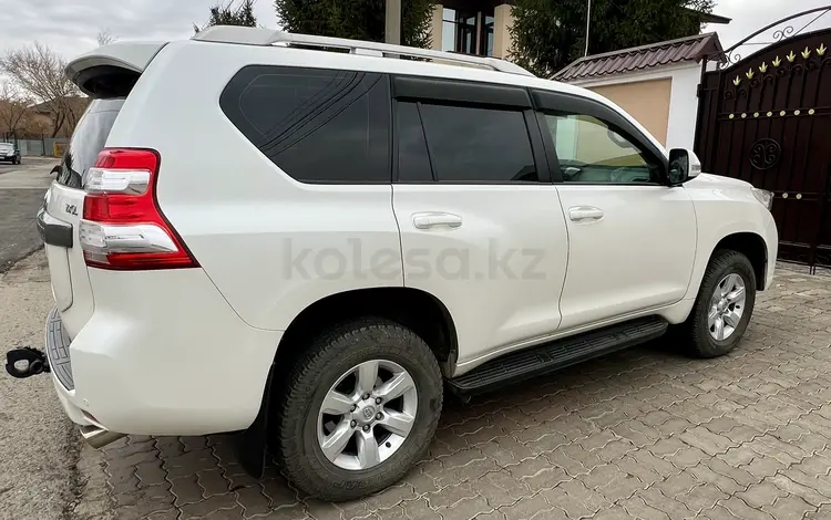 Toyota Land Cruiser Prado 2014 года за 17 300 000 тг. в Уральск