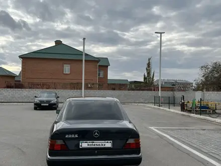 Mercedes-Benz E 230 1993 года за 1 500 000 тг. в Кызылорда – фото 5