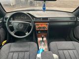 Mercedes-Benz E 220 1994 года за 2 400 000 тг. в Алматы – фото 4