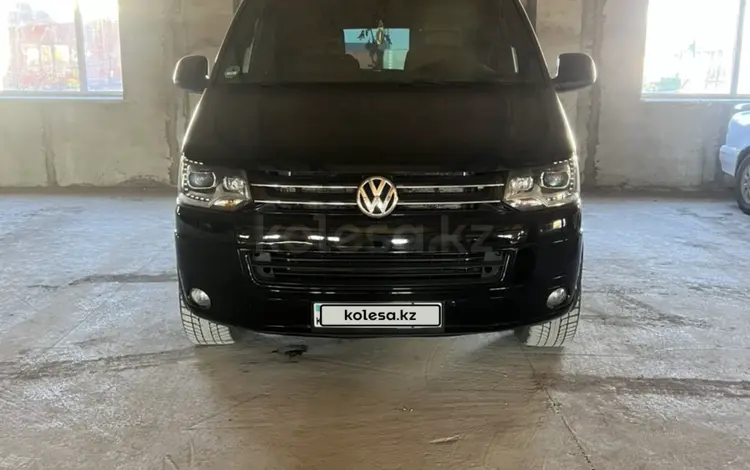 Volkswagen Multivan 2009 года за 12 500 000 тг. в Караганда